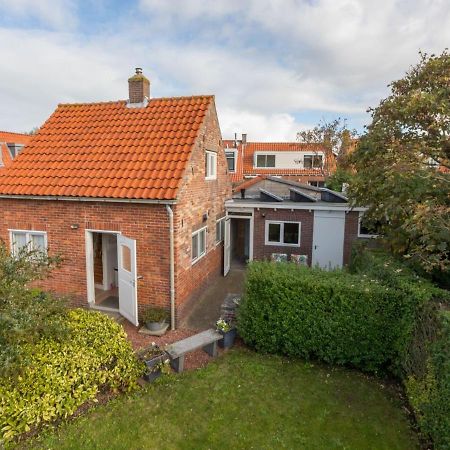 Quaint Holiday Home In Domburg With Terrace Екстериор снимка