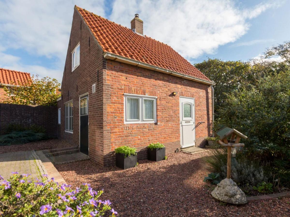 Quaint Holiday Home In Domburg With Terrace Екстериор снимка